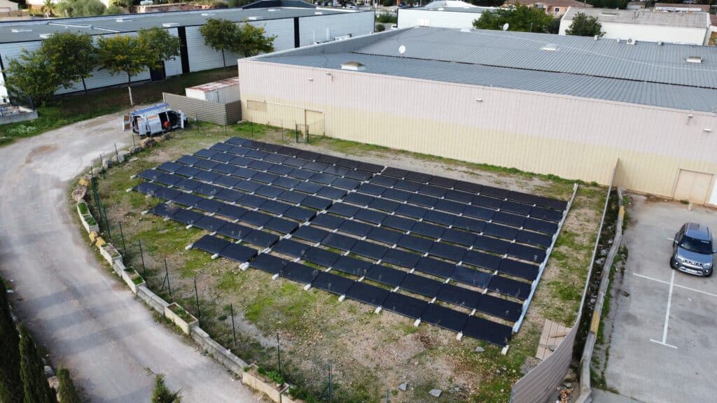 panneaux solaires au sol pour la grande distribution cannet des maures