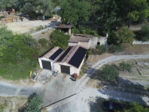 pose de panneaux solaires sur batiment agricole pres de draguignan