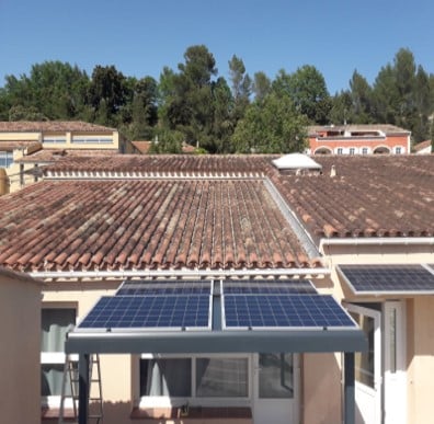 pose de panneaux solaires sur toit plat batiment scolaire la motte