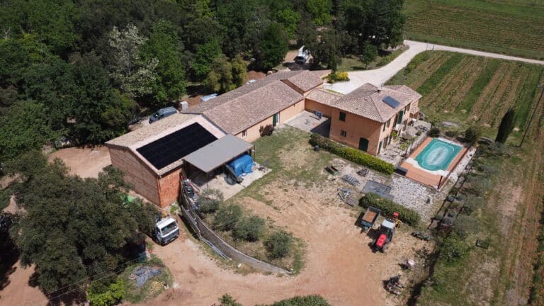 photovoltaique sur toiture domaine viticole